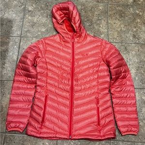 BNWT (store tag) Women’s Medium Mountain Hardwear Goose-down Jacket - 800 Fill